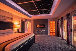 11 bedrooms, desk, iron/ironing board, travel cot