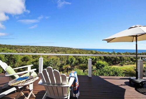 The Whale Lookout, Eagle Bay