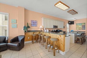 Interior - Seaside Days B - Pet Friendly, Shared Pool (North Myrtle Beach)