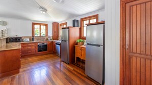 Coffee/tea maker, fridge, microwave, oven - ISLAND ADVENTURE HOLIDAY HOUSE (Picnic Bay)