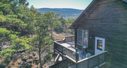 BAR HARBOR WEEKLY RENTALS, IN TOWN HOMES BORDERS ACADIA, MILLION DOLLAR VIEW