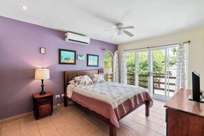 3 soverom, skrivebord, strykejern/-brett og wi-fi