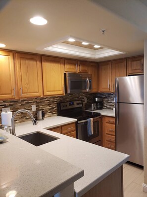 Fridge, microwave, oven, stovetop - 2 Bedroom Ocean View, Seascape Resort, Aptos (Aptos)