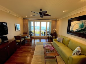 Smart TV, livros, aparelho de som, impressoras