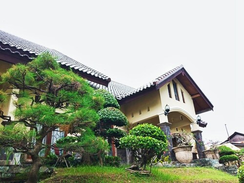 Confort luxueux et spacieux au milieu de la ville et de Bali traditionnel