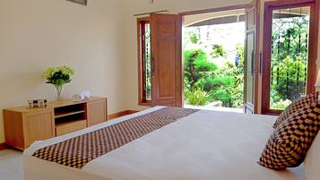 4 chambres, fer et planche à repasser, Wi-Fi gratuit, draps fournis