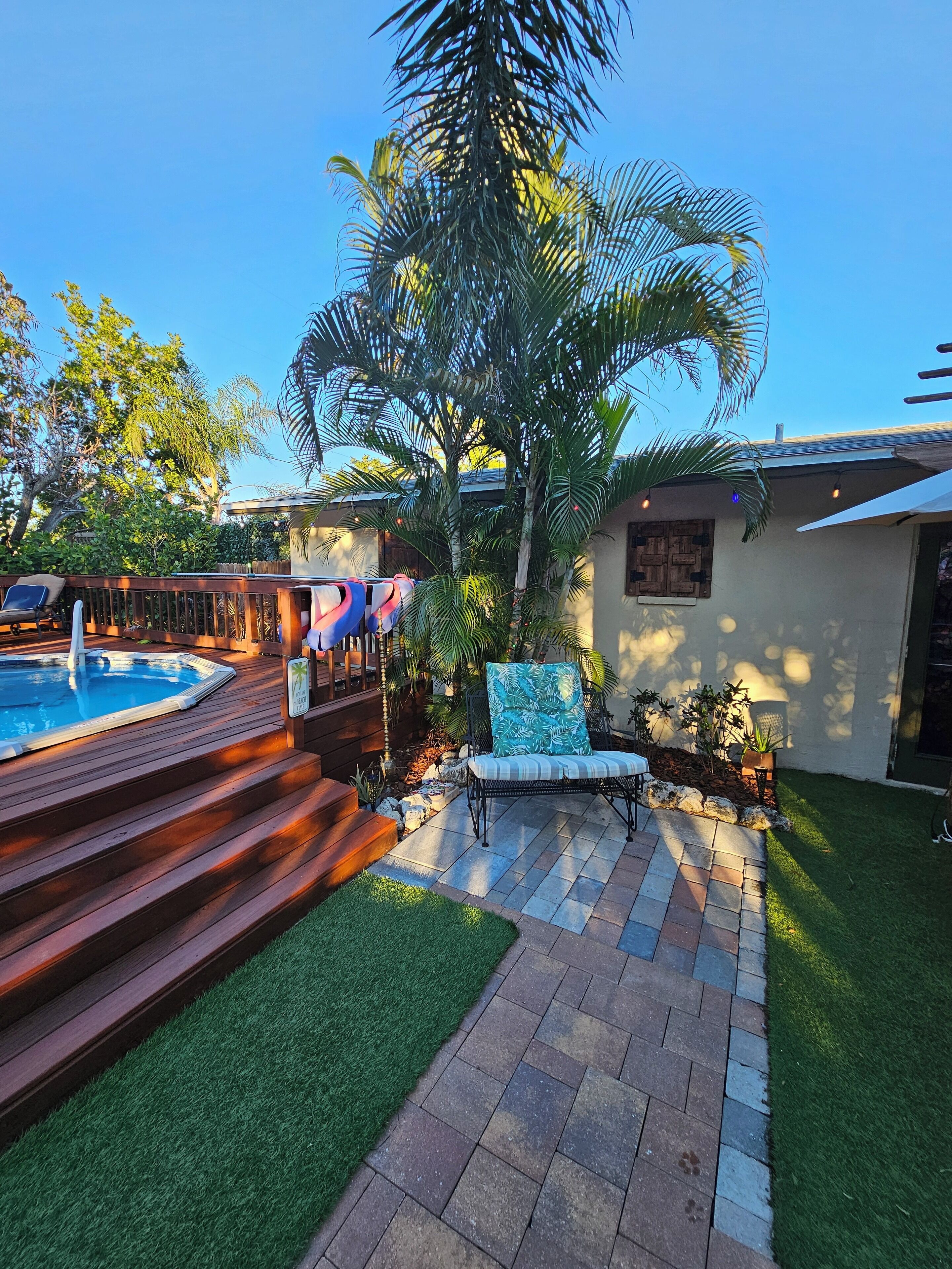 Piscine couverte, piscine extérieure