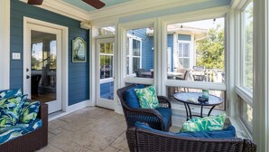 Unclassified image, 4 of 49, button - Beautiful Daniel Island Home PLEASE BOOK ON OTHER NATIONAL SITE 4ACTIVE CALENDAR (Charleston)