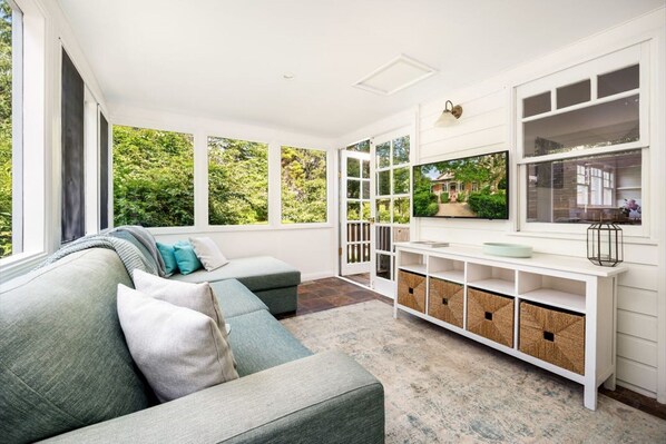 Smart TV, fireplace, DVD player, foosball