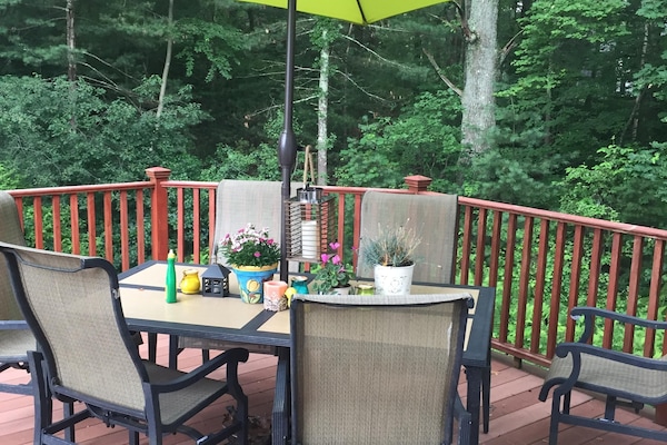 Large Private Deck looking over the woods