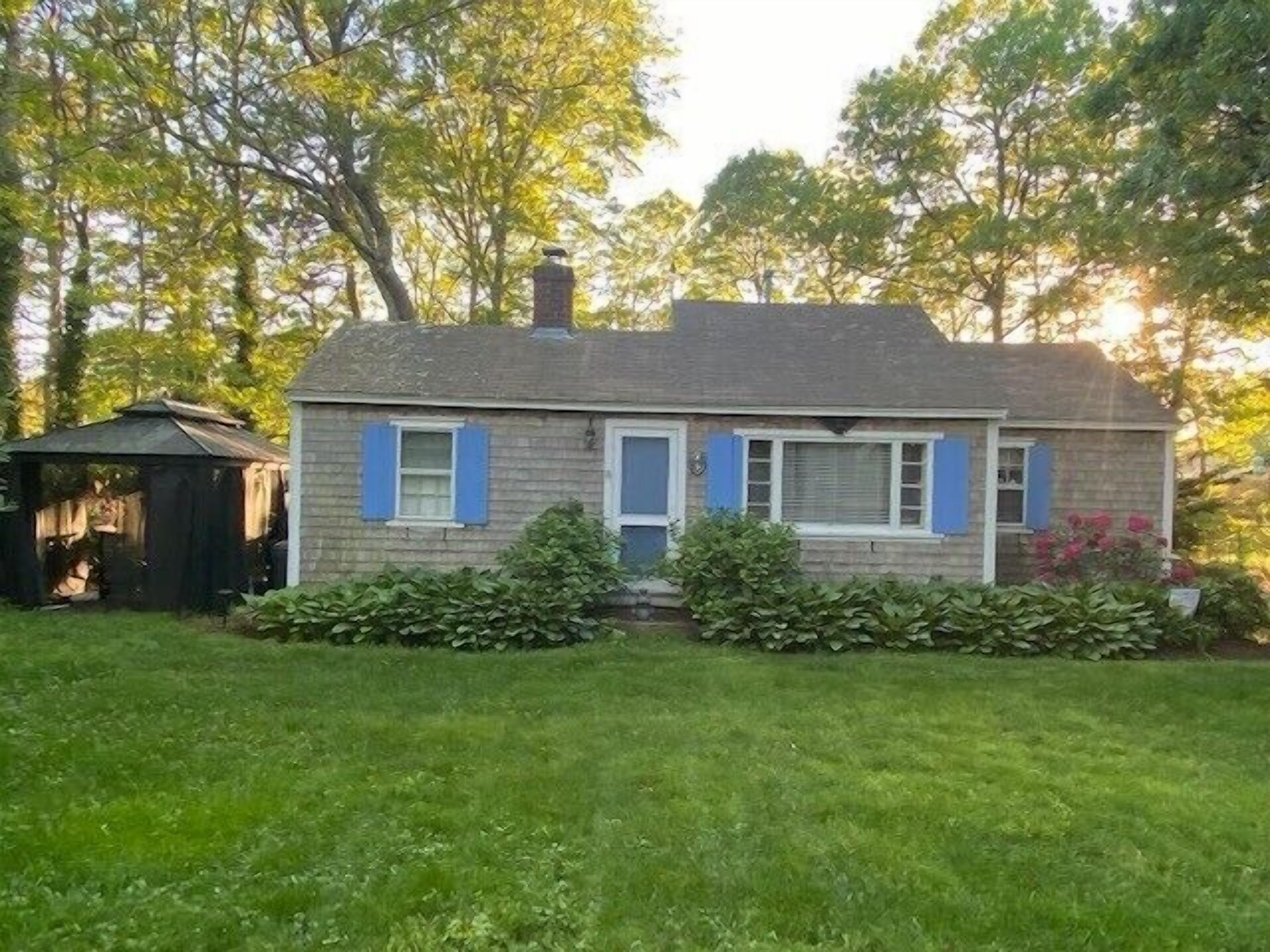Quintessential 2 Bedrooms- Close to NEW Rail Trail & Playground, Central AC