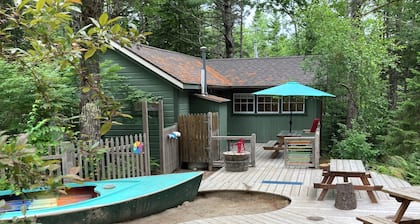 Acadia National Park - Cozy Country Cabin - rauhallinen Retreat, vuodevaatteet mukana.