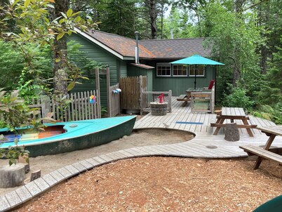 Acadia National Park - Cozy Country Cabin - Peaceful Retreat, Perfect Location.