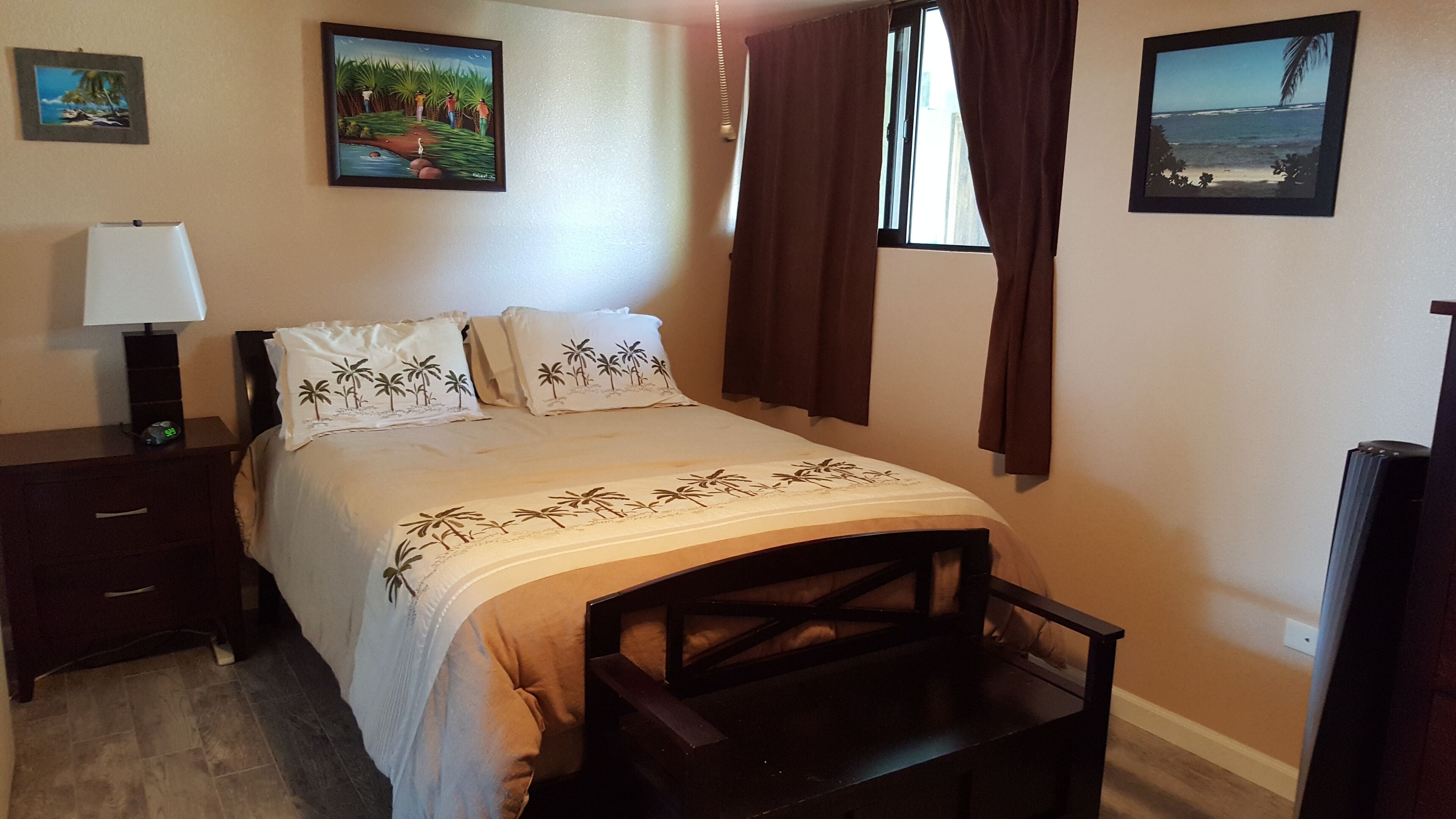 2 bedrooms, memory foam beds, desk, iron/ironing board