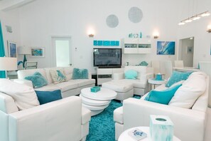 Smart-TV, Kamin, Videospiele, DVD-Player