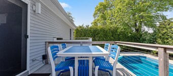 3BR Oasis: Heated Pool & Hot Tub, Walk to Sunset