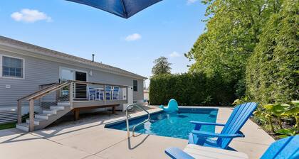 Saltwater Pool + Hot Tub Oasis | Walk to Bay Sunsets | Sleeps 8