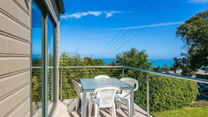 Outdoor dining - Bluview - Metres From The Beach, Views Included (Lorne)