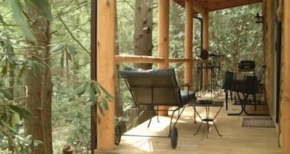 2BR cabin on Lg Mt creek in the heart of the Great Smoky Mountains National Park