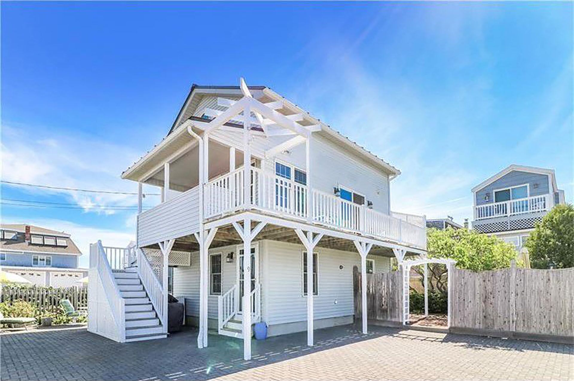 Beach House Steps From Marsh & Wells Beach. Sunsets, bird watch, surf, swim!