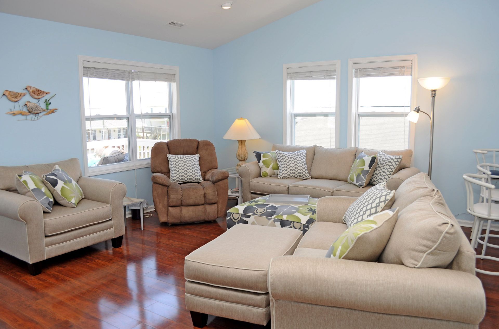 A Coastal Retreat - Charming 4br Home With Great Outdoor Space - Surf City, NC