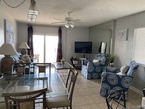 Flat-screen TV, DVD player - Westwind 704 Spectacular Views From This Gulf Front Corner Unit (Gulf Shores)