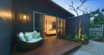 The Bahama House, Luxury by the beach.