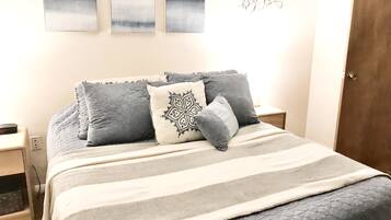 5 chambres, bureau, Wi-Fi, draps fournis