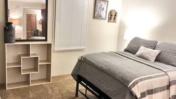 5 sovrum, skrivbord, wi-fi och sÀngklÀder