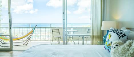 1 chambre, fer et planche à repasser, accès Internet, draps fournis