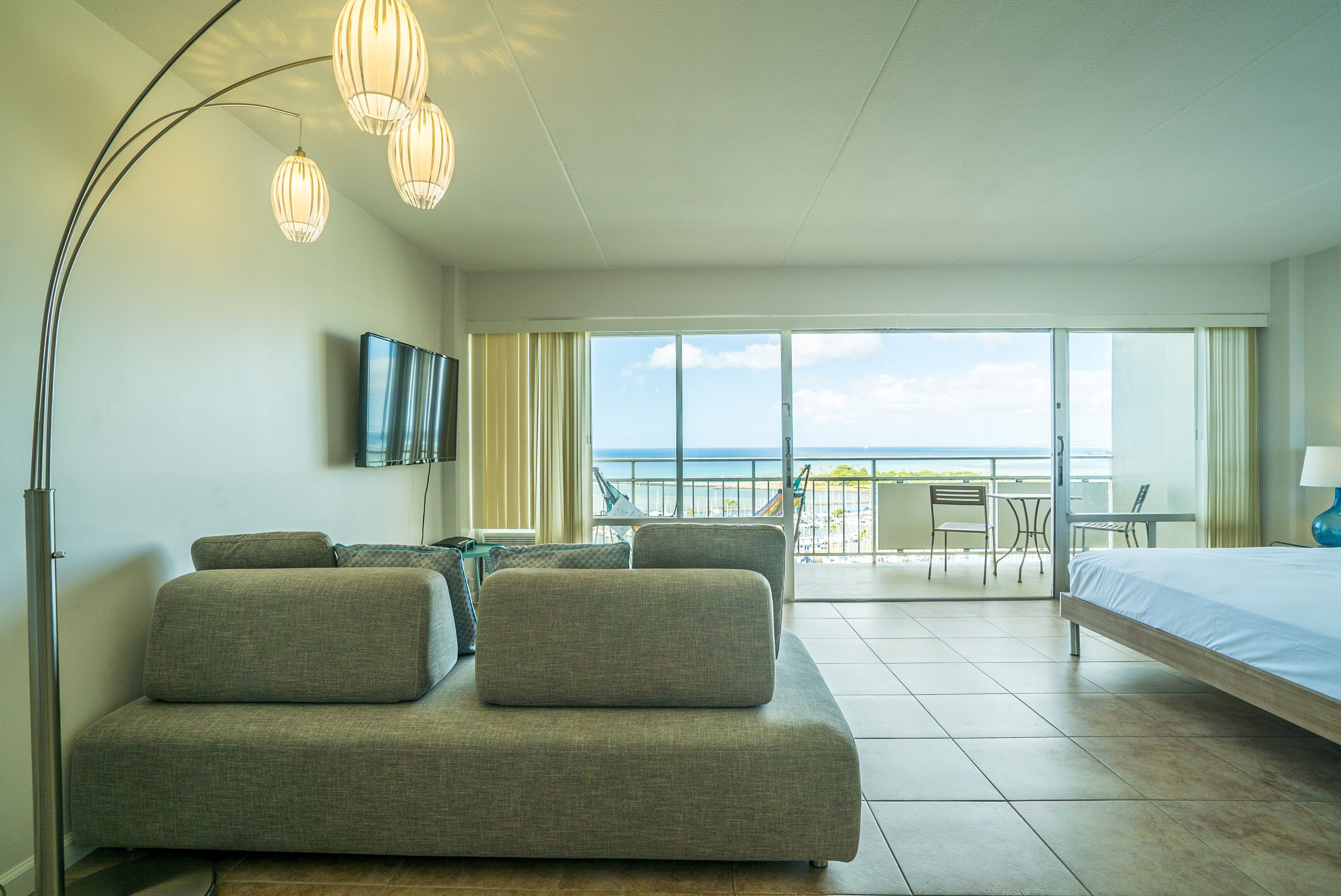 1 habitación, tabla de planchar con plancha, internet y ropa de cama 