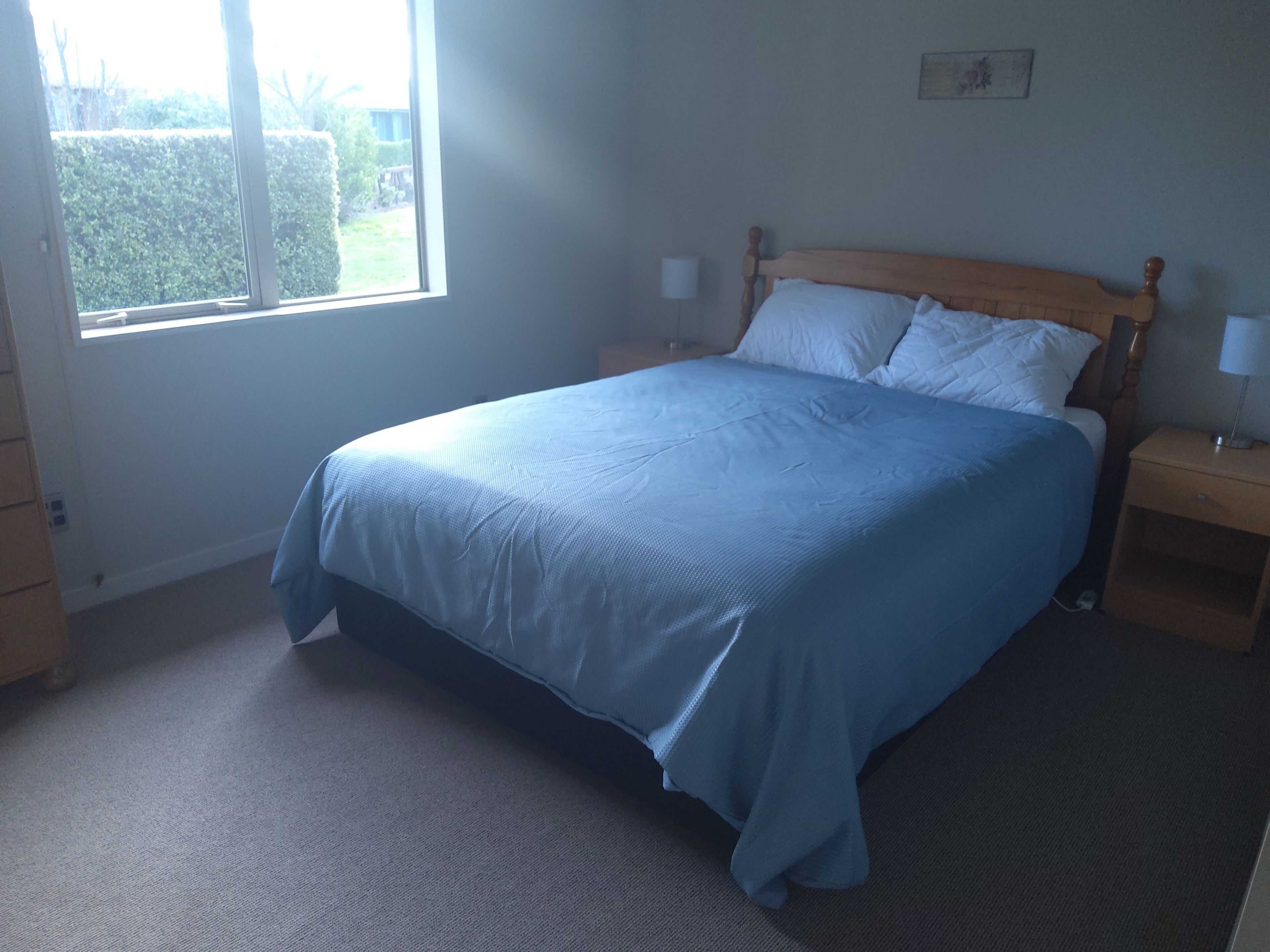 3 habitaciones, tabla de planchar con plancha, cuna de viaje y wifi 