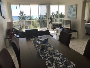 Interior - Luxury Beach Front Accommodation  (Trinity Beach)