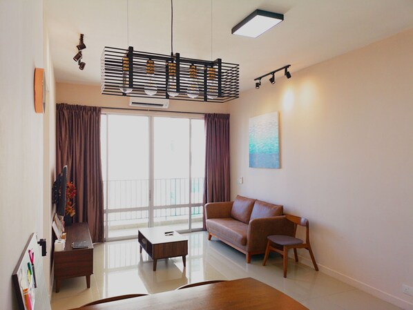 LED TV, fireplace