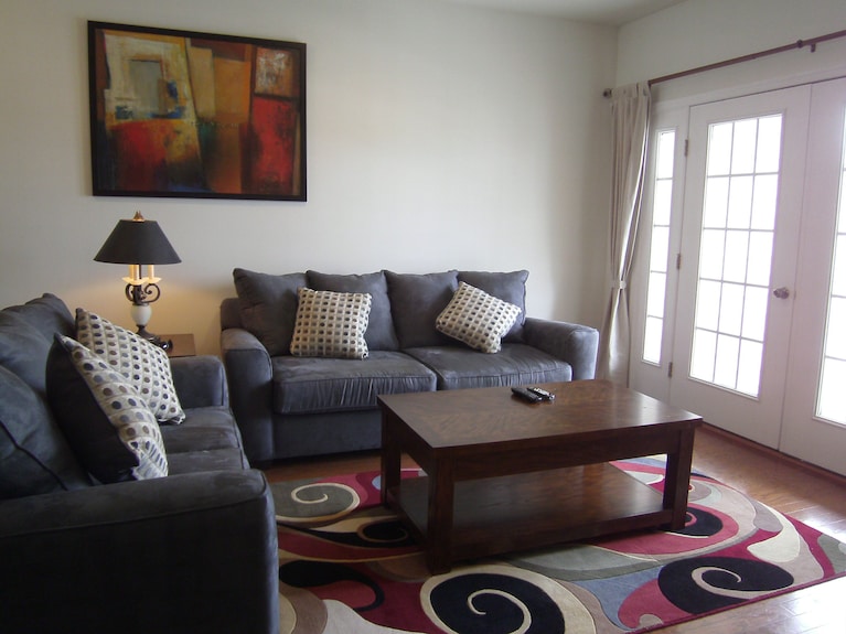 New Huge~heated Pool~luxury~3 Level~beachblock~4 Bedroom~king Bed~wifi - Wildwood, NJ