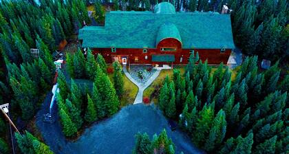 Alaska Legends Kenai River Lodge ~ Weddings. Family Reunions. Corporate Retreats