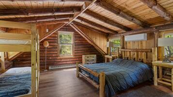 4 bedrooms, free WiFi, bed sheets