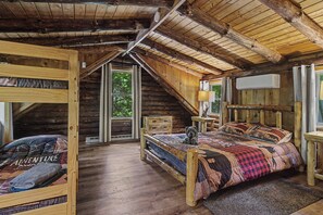 4 quartos, Wi-Fi de cortesia, roupa de cama