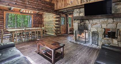 Creekfront Rustic Log Cabin