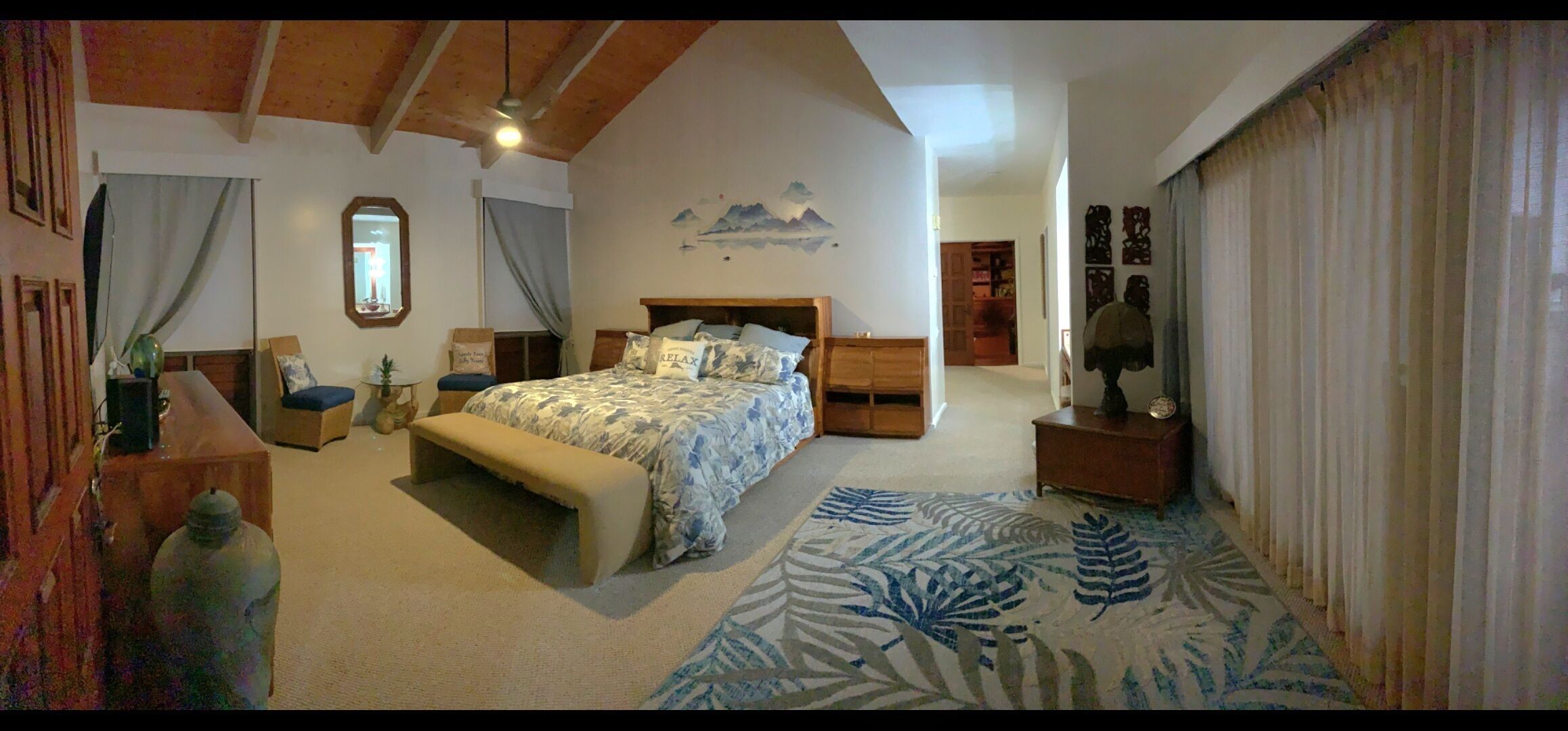 3 bedrooms, in-room safe, desk, iron/ironing board