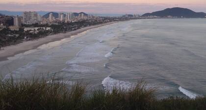 Pitangueiras Apartment in Guaruja