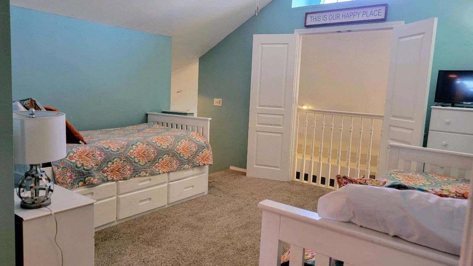 3rd bedroom offers trundle beds making it a great kid room.