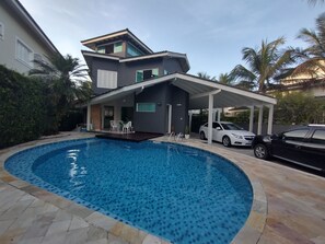 Indoor pool - SOBRADO HANGA ROA Mod 2, https://whatsapp.com/channel/0029VaKm6pFHrDZdpU6N4100 (Bertioga)