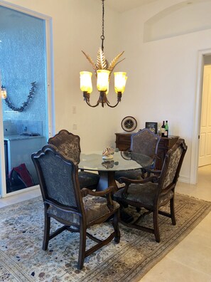 تناول الطعام