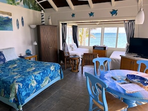 1 chambre, fer et planche à repasser, Wi-Fi gratuit, draps fournis