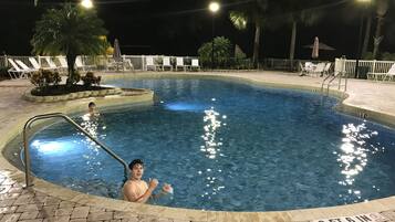 Außenpool, beheizter Pool