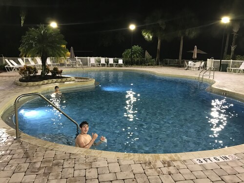  Disney's attractions while staying at an affordable resort and pet friendly! 