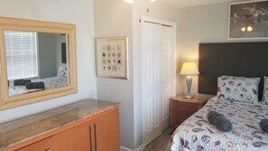 4 bedrooms, desk, iron/ironing board, WiFi