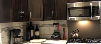 Available * Downtown Napa- Beautifully Remodeled --2Bedroom 2 Bathroom Home