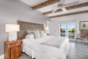 7 soverom, safe på rommet, strykejern/-brett og reiseseng for barn